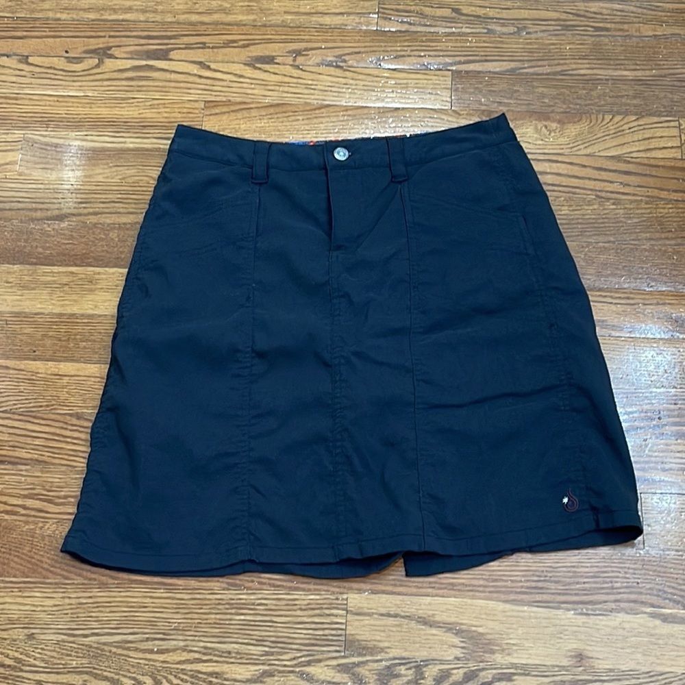 Isis Hiking Skort in Coal